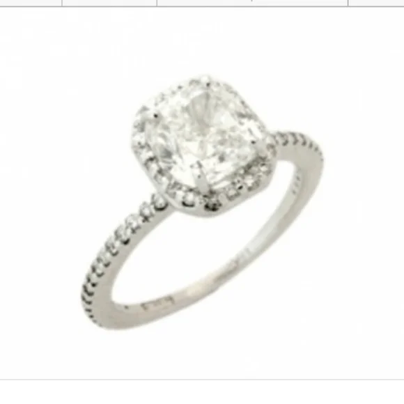 18K Cushion Cut Diamond Very Lovely - Picture 2 of 3